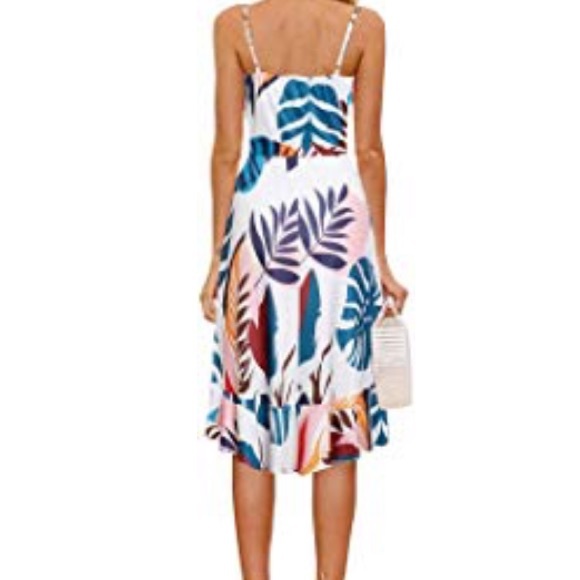 5⭐️ Rated Wrap Dress - Picture 2 of 5